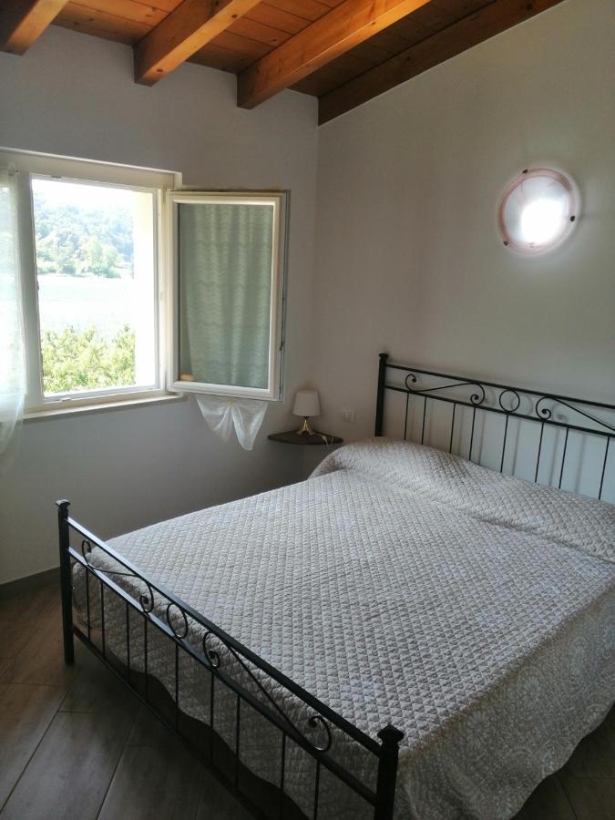 Cascina Legnago Trilocale A 6 Chilometri Da Salo' Appartement Villanuova sul clisi Buitenkant foto