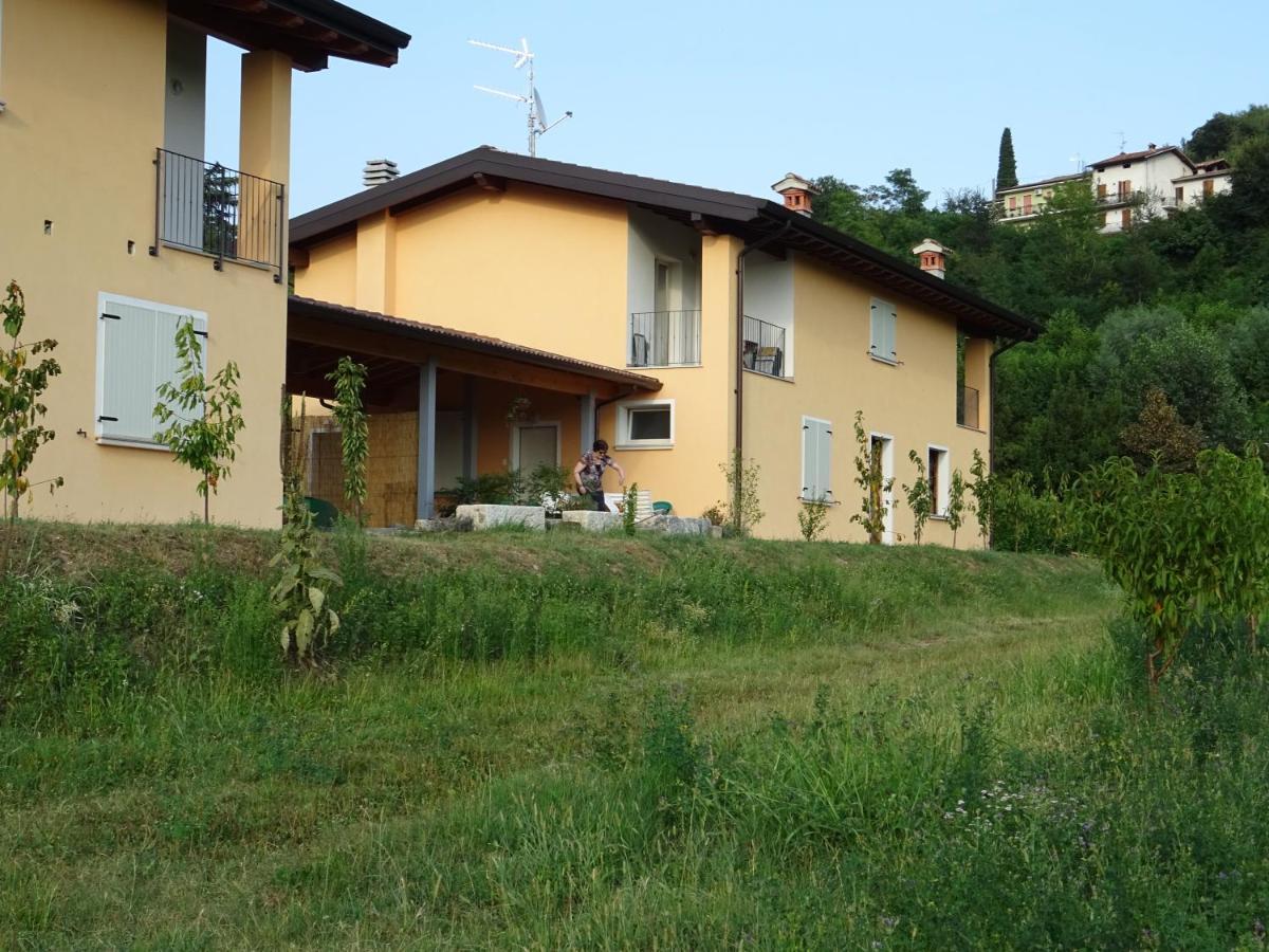 Cascina Legnago Trilocale A 6 Chilometri Da Salo' Appartement Villanuova sul clisi Buitenkant foto
