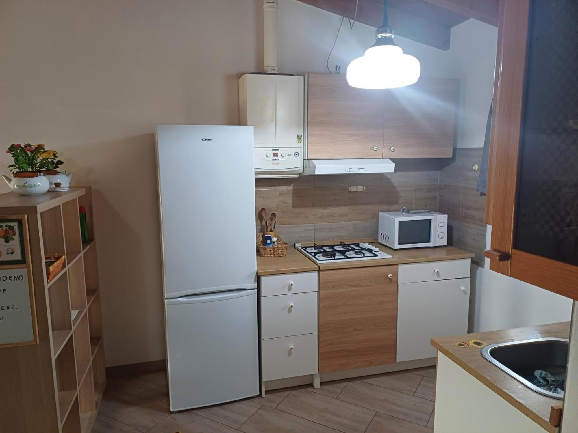 Cascina Legnago Trilocale A 6 Chilometri Da Salo' Appartement Villanuova sul clisi Buitenkant foto