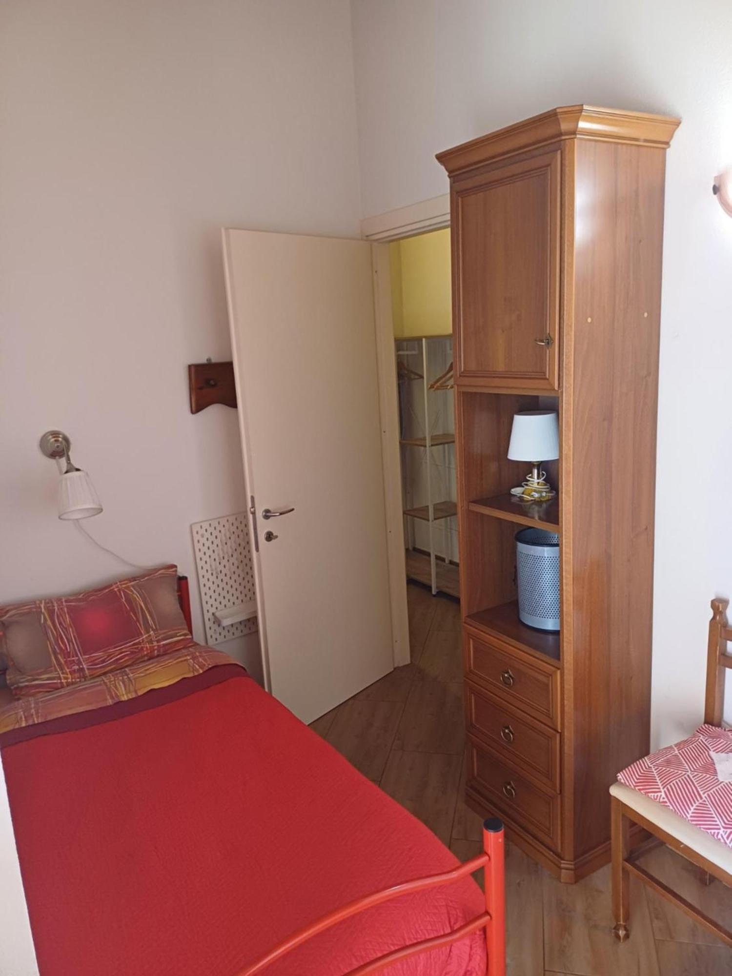 Cascina Legnago Trilocale A 6 Chilometri Da Salo' Appartement Villanuova sul clisi Buitenkant foto