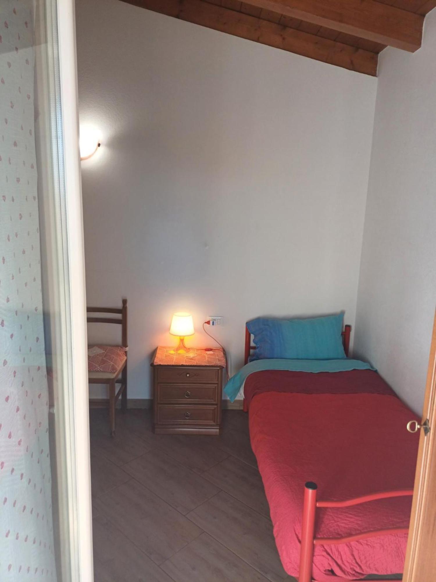 Cascina Legnago Trilocale A 6 Chilometri Da Salo' Appartement Villanuova sul clisi Buitenkant foto