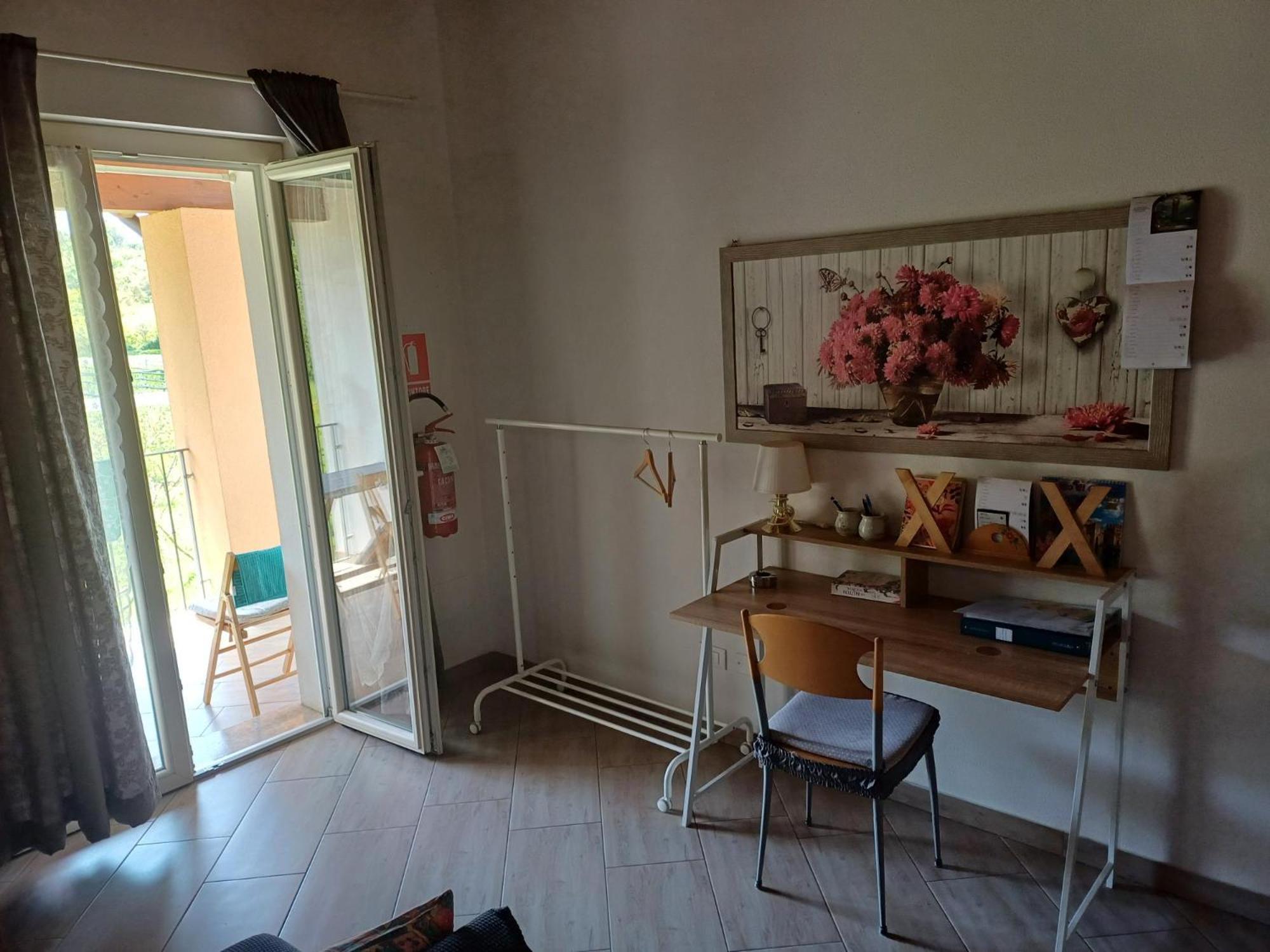 Cascina Legnago Trilocale A 6 Chilometri Da Salo' Appartement Villanuova sul clisi Buitenkant foto